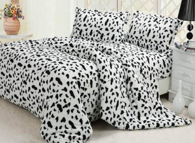 High Quality Super Soft Coral Fleece Milch Cow Print 4 Piece