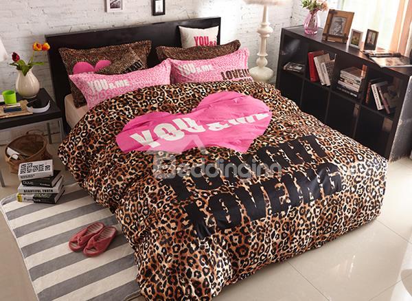Hot Selling You And Me Leopord Pattern 4-Piece Coral Fleece Duvet Cover Sets